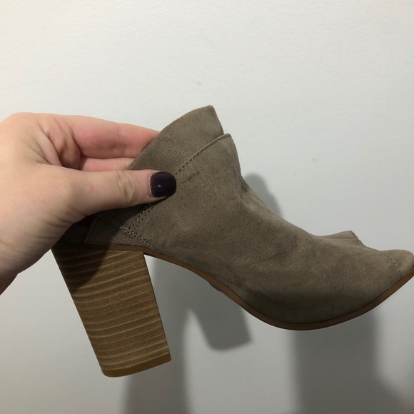 Mule Heels - Picture 2 of 4